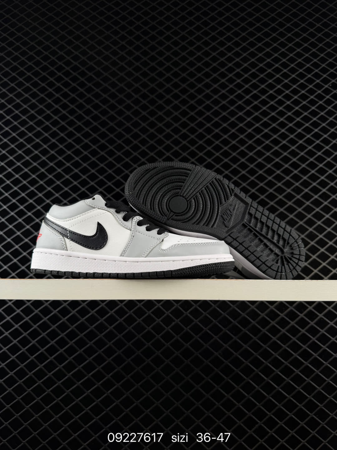Air Jordan 1 Low AJ1-553558